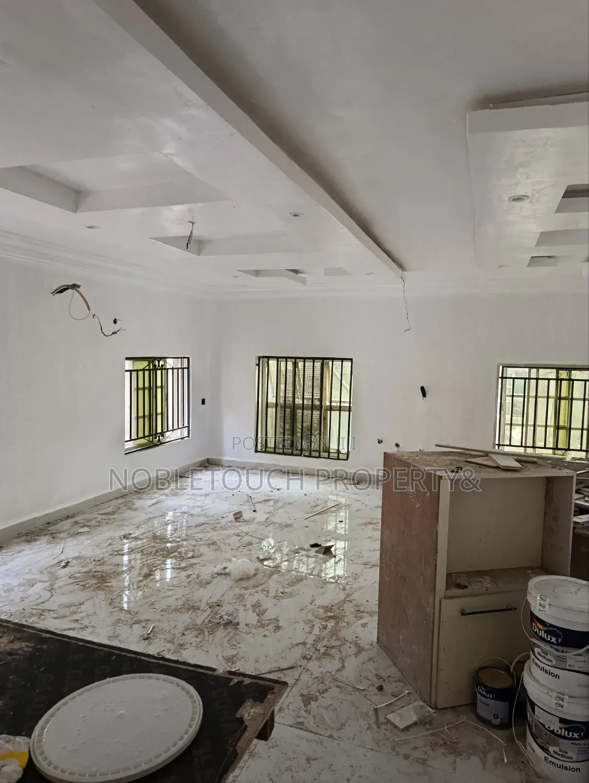 5bdrm Duplex in Ajao Estate, Close for rent in Ajao Estate