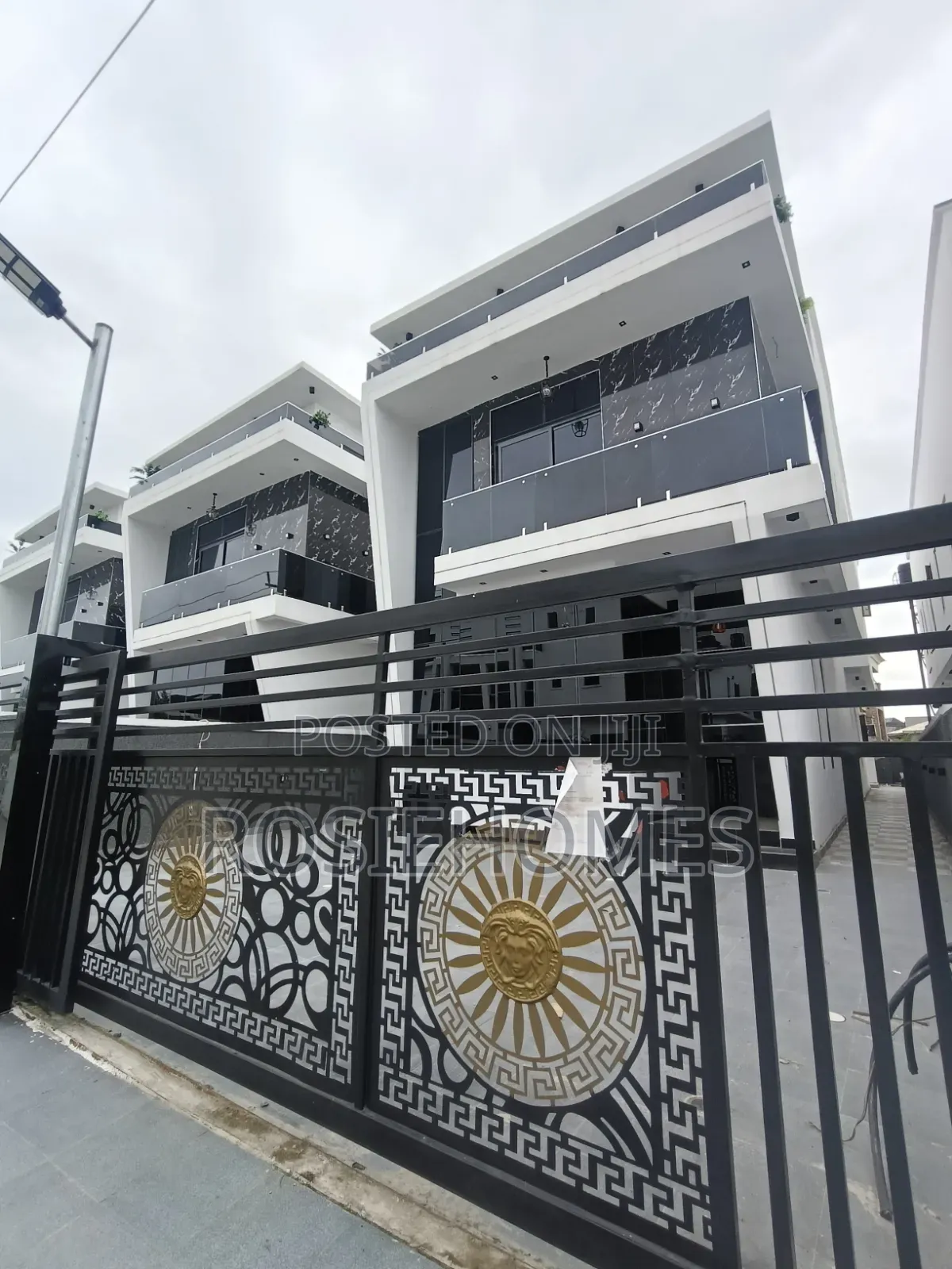 4bdrm Duplex in Sangotedo for sale in Sangotedo