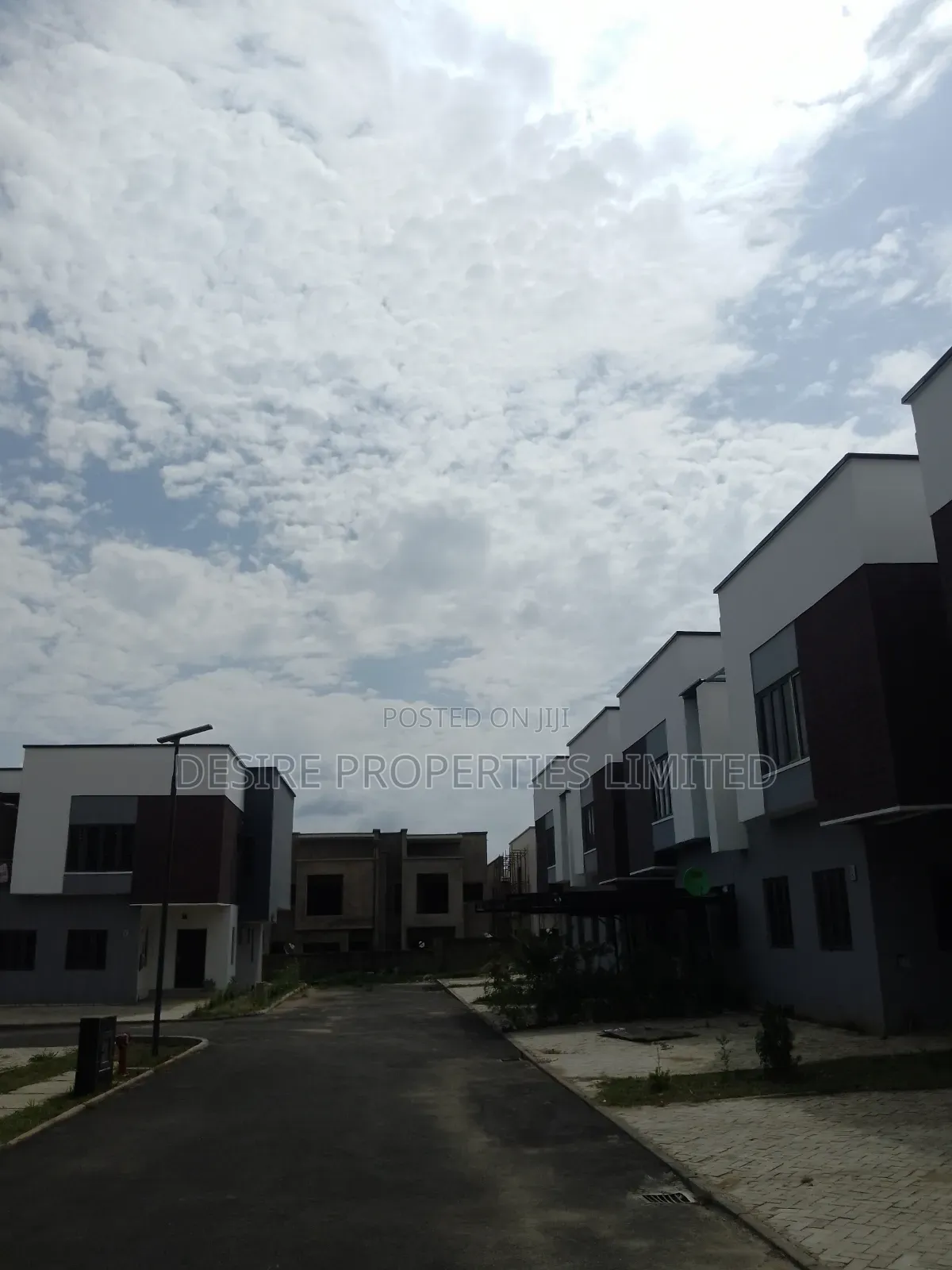 3bdrm Townhouse/Terrace in Fha Homes for sale in FHA