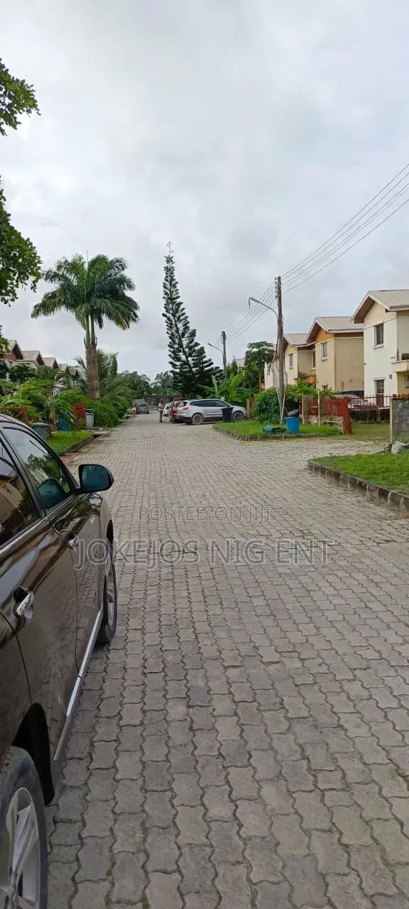 4bdrm Duplex in Choice Garden Abijo for sale in Abijo
