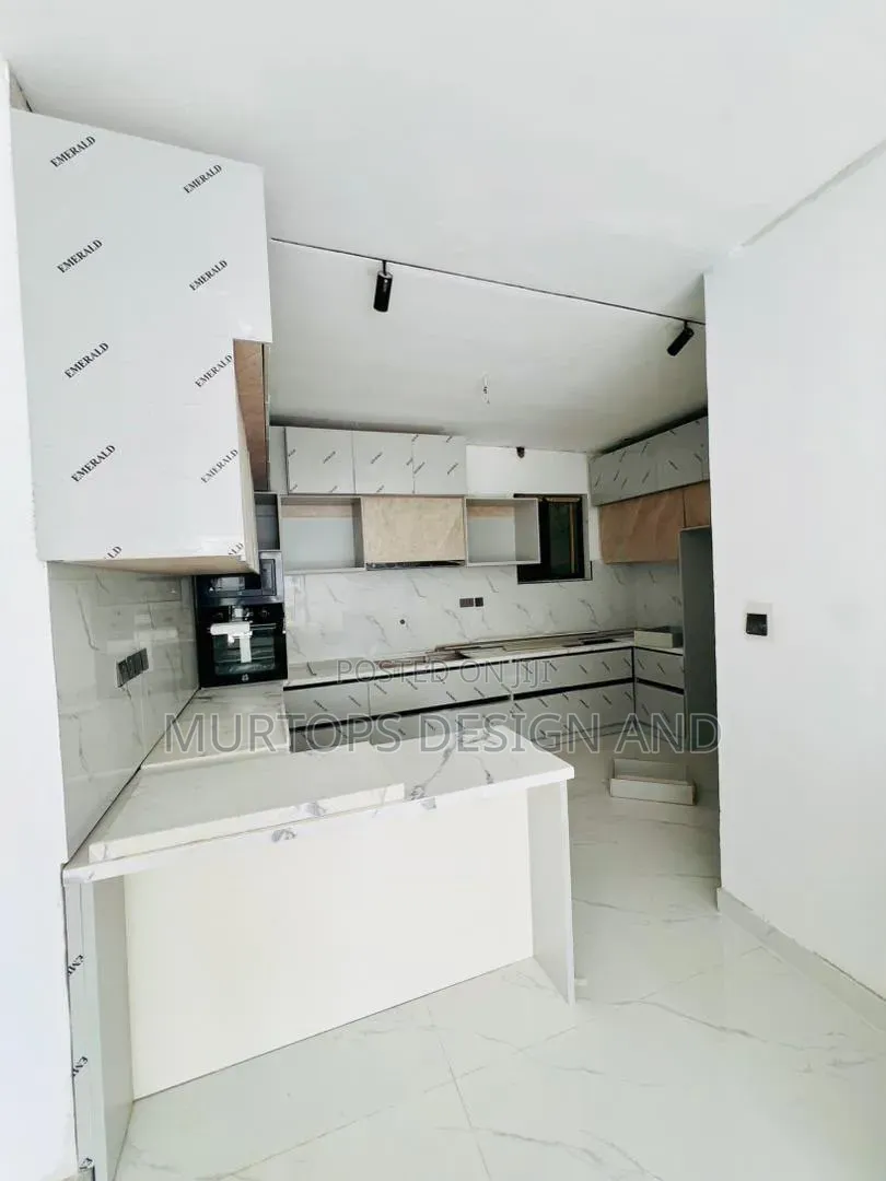 5bdrm Duplex in Royal Pine, Lekki Phase 2 for rent in Lekki Phase 2