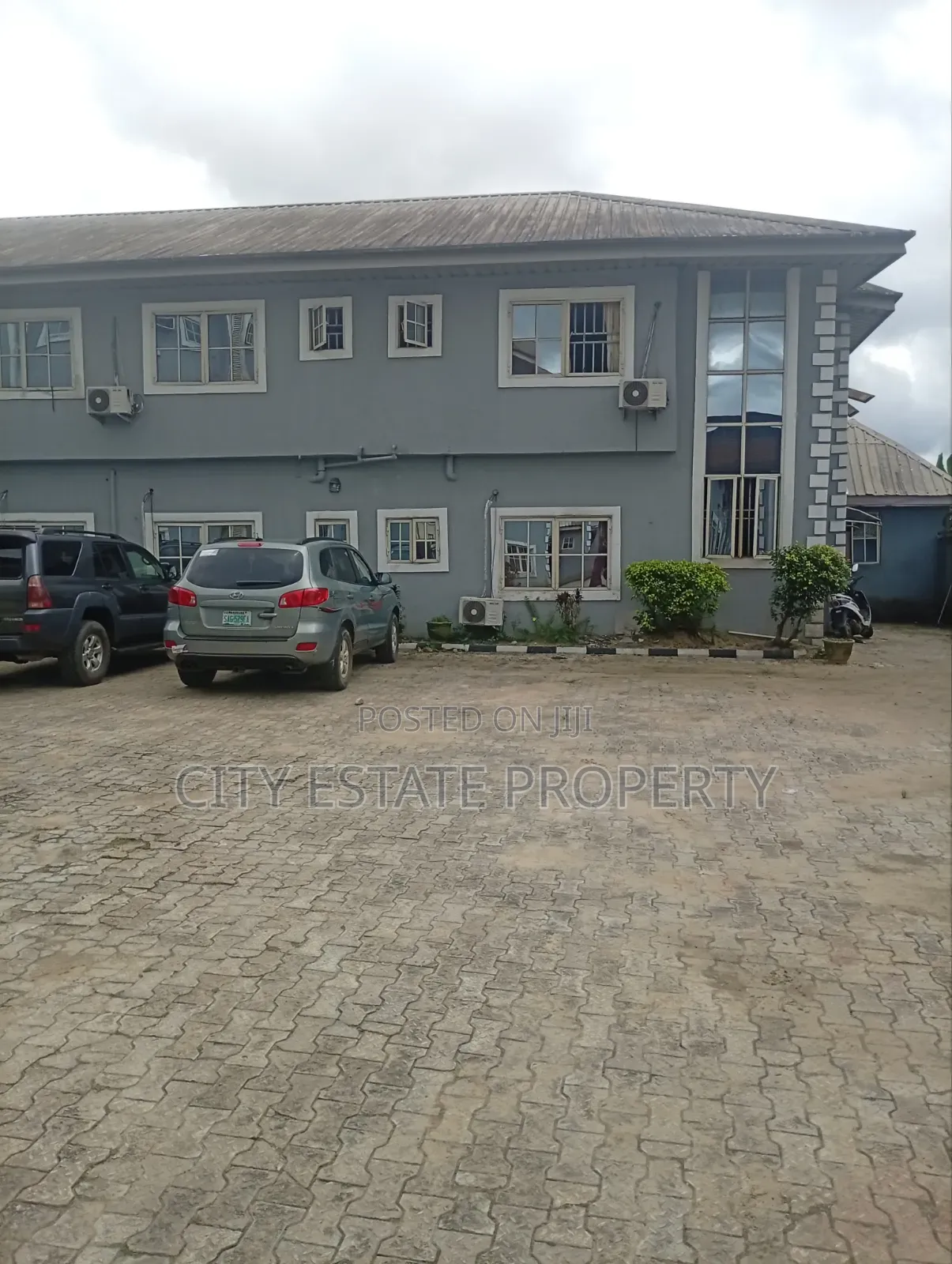 44 Rooms Hotel for Sale in ALAKAHIA Portharcourt in Choba