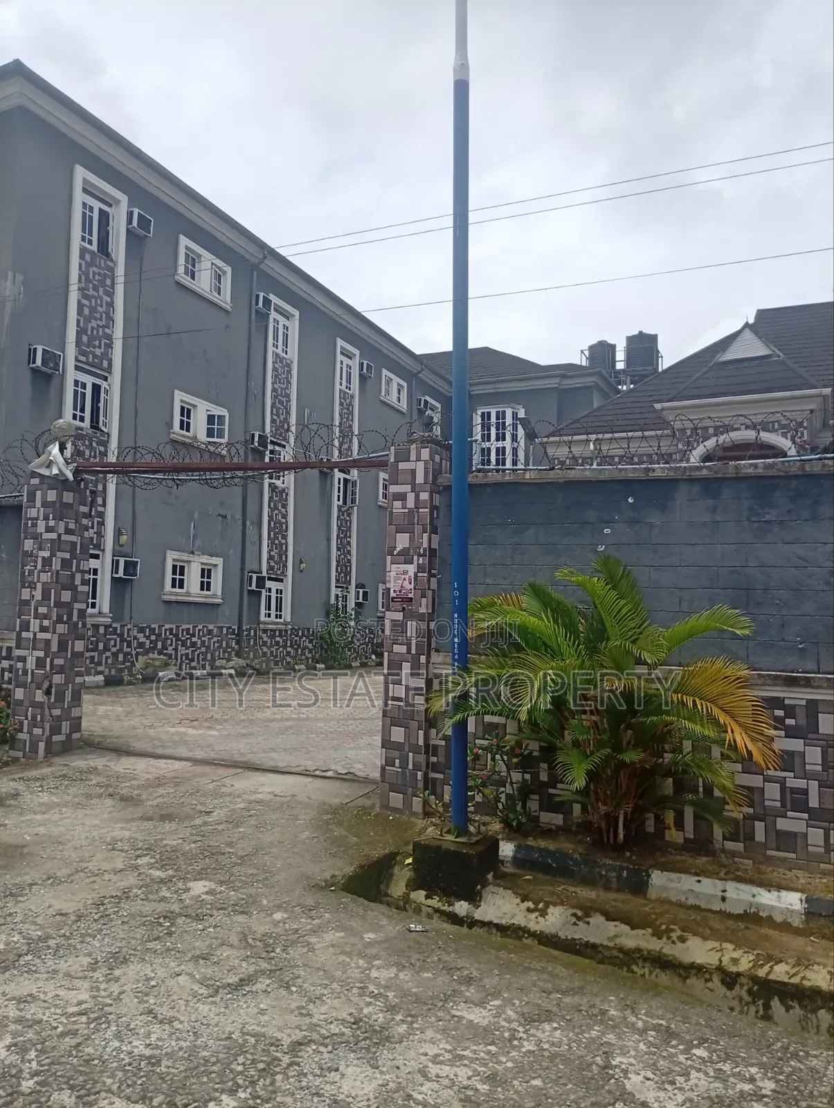 40 Rooms Hotel Located for Sale in Portharcourt in Rukpokwu