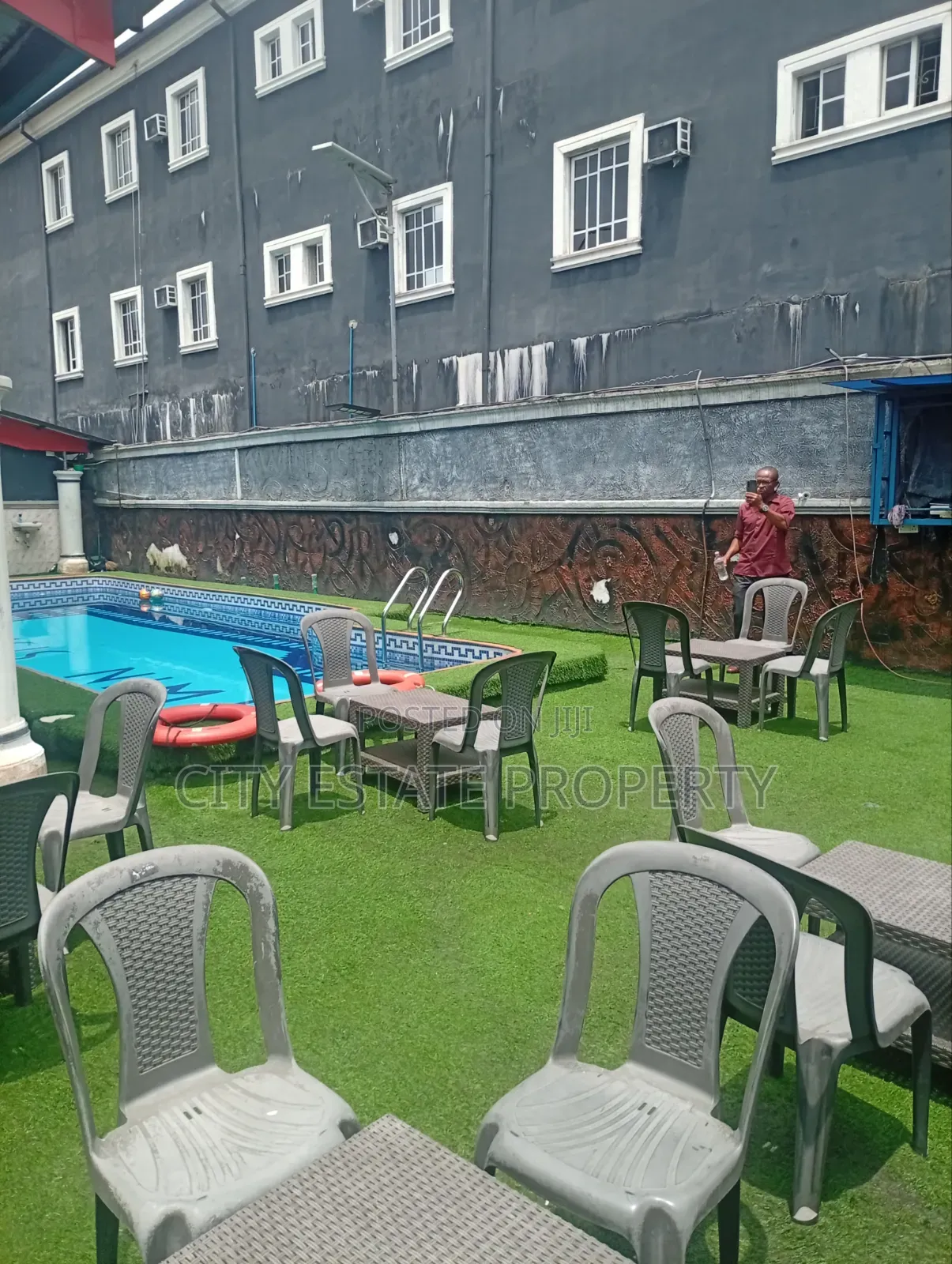 40 Rooms Hotel Located for Sale in Portharcourt in Rukpokwu