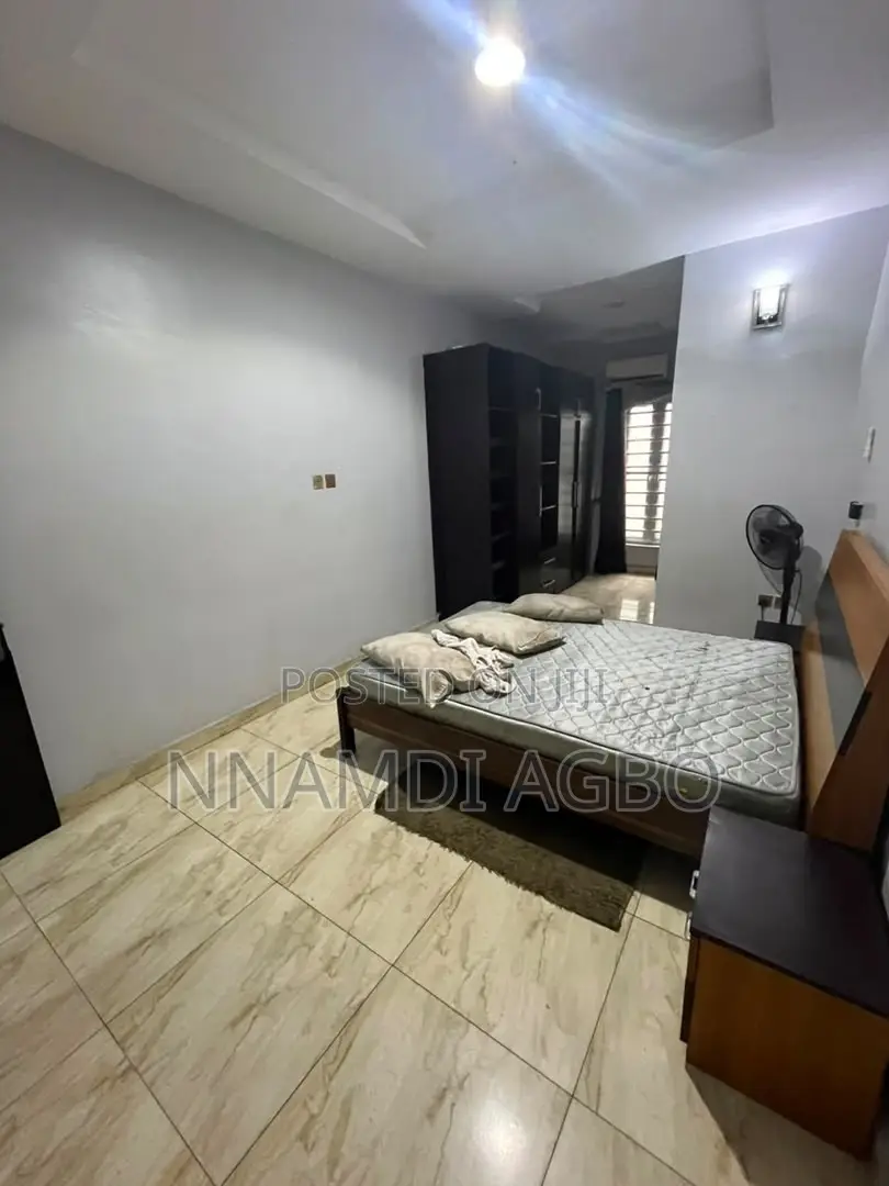 4bdrm Apartment in Chevron for sale in Chevron