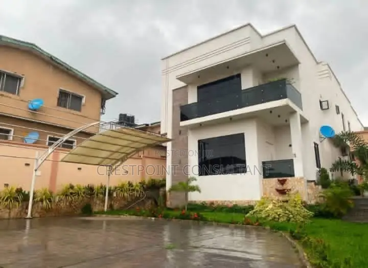 Furnished 5bdrm House in Omole Phase 2 for rent in Omole Phase 2