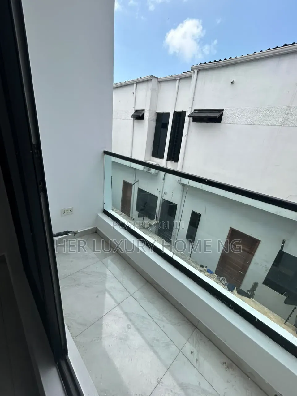 1bdrm Shared Apartment in Ikota Villa Estate for rent in Ikota