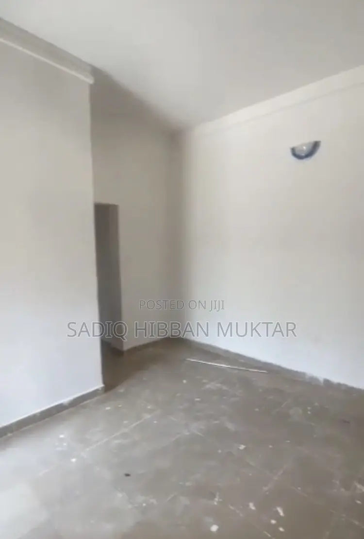 1bdrm Room & Parlour in Apo District for rent in Apo District