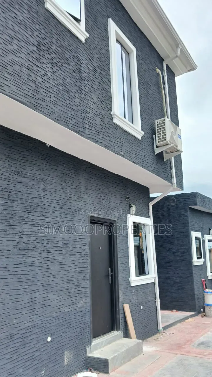 2bdrm Block of Flats in Oribanwa Phase2, Lakowe for rent in Lakowe