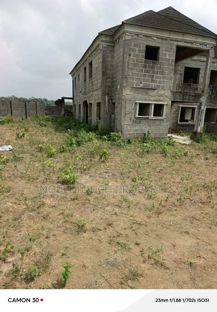 5bdrm Duplex in Opposite Favour for sale in Epe