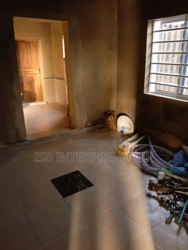Furnished 3bdrm Duplex in Akaku, Ibadan for sale in Ibadan