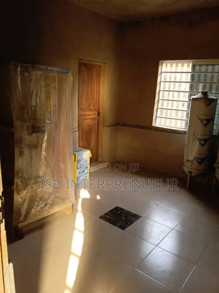 Furnished 3bdrm Duplex in Akaku, Ibadan for sale in Ibadan