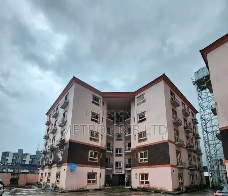 3bdrm Apartment in Victoria Crest, Osapa london for sale in Osapa london