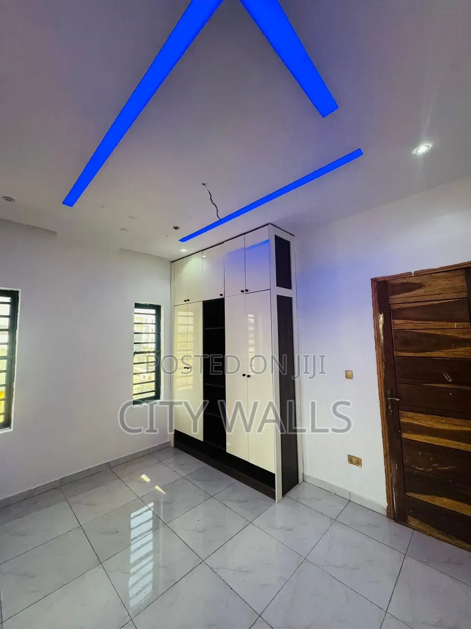 2bdrm Block of Flats in John Okafor, Agungi for sale in Agungi