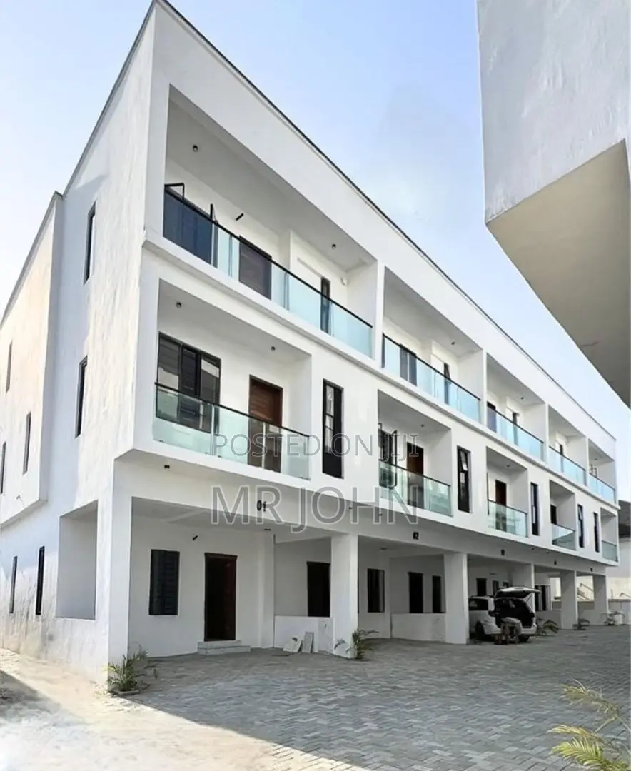 4bdrm Duplex in Orchid Road Secured, Lekki for rent in Lekki