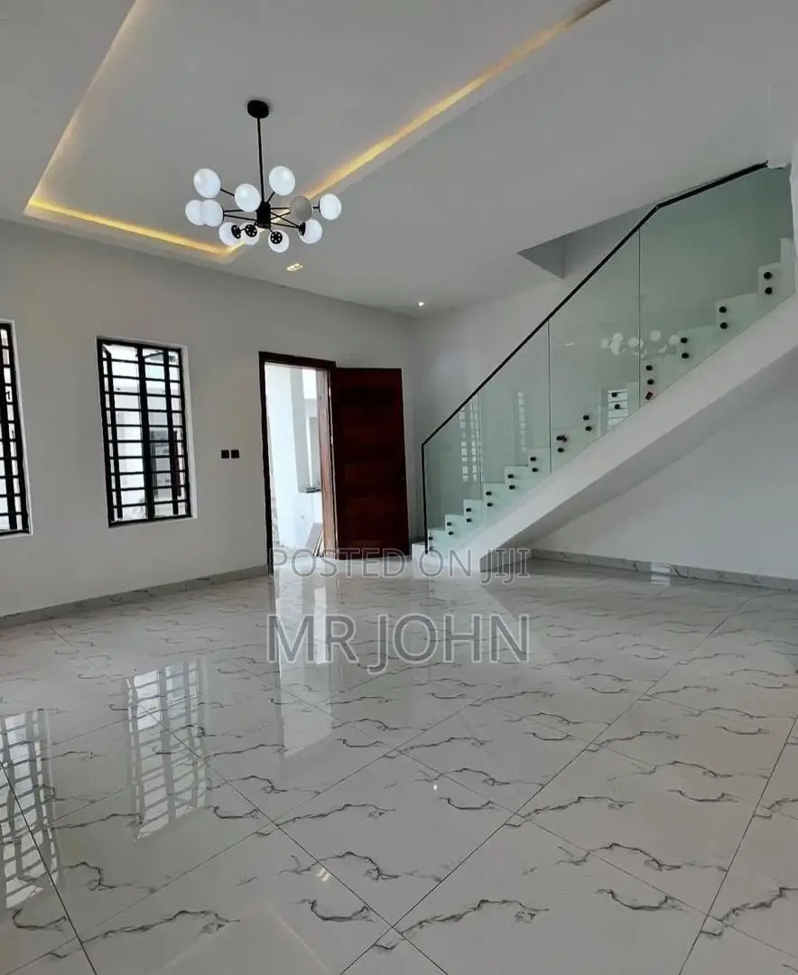 4bdrm Duplex in Orchid Road Secured, Lekki for rent in Lekki