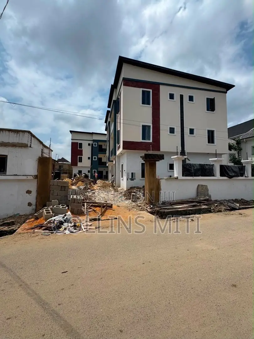 2bdrm Block of Flats in A Serene Environment, Ogunlana for sale in Ogunlana