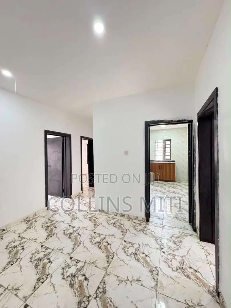 2bdrm Block of Flats in A Serene Environment, Ogunlana for sale in Ogunlana