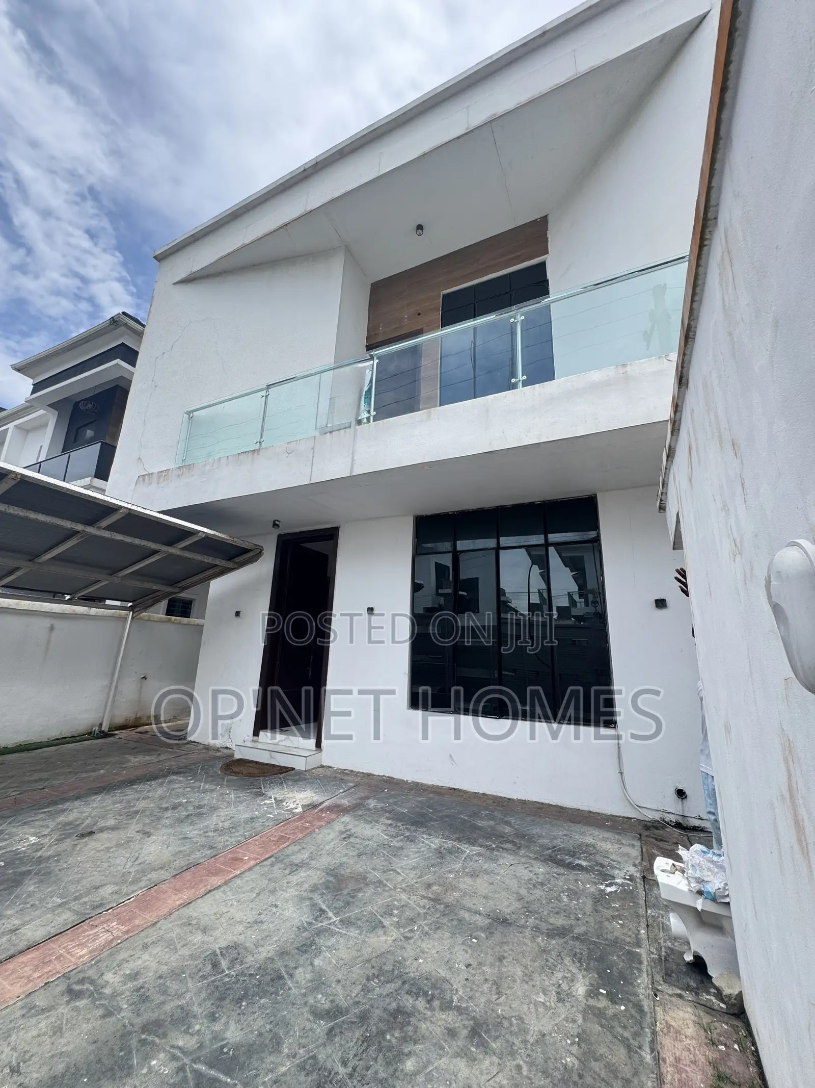 4bdrm Duplex in Lekki for sale in Lekki