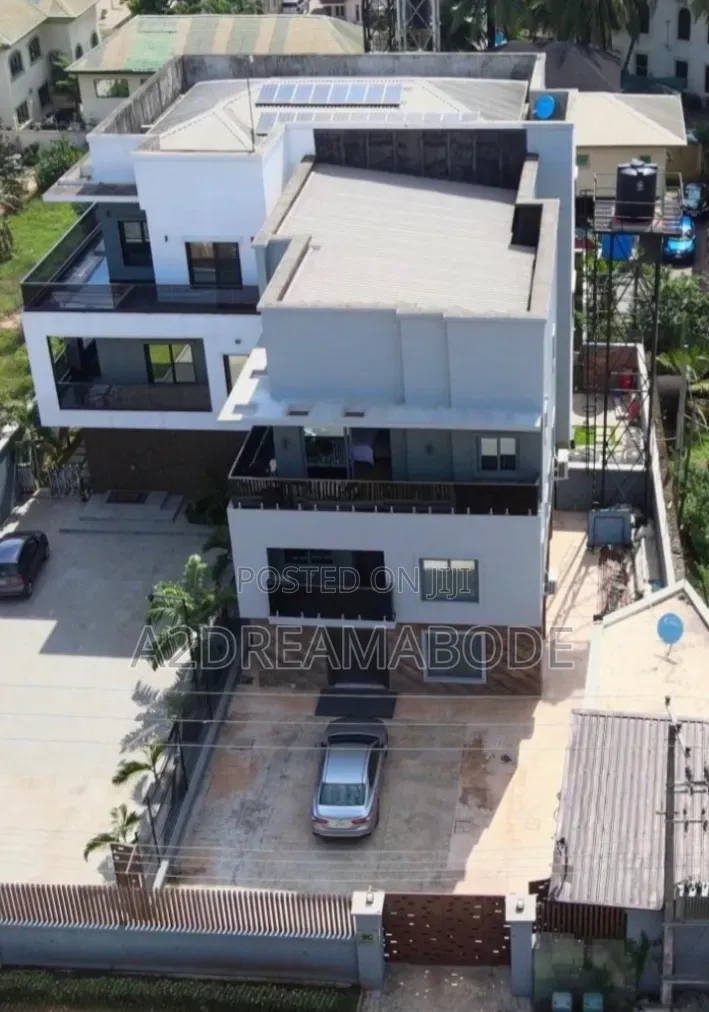6bdrm Duplex in Ikeja Gra for sale in Ikeja GRA