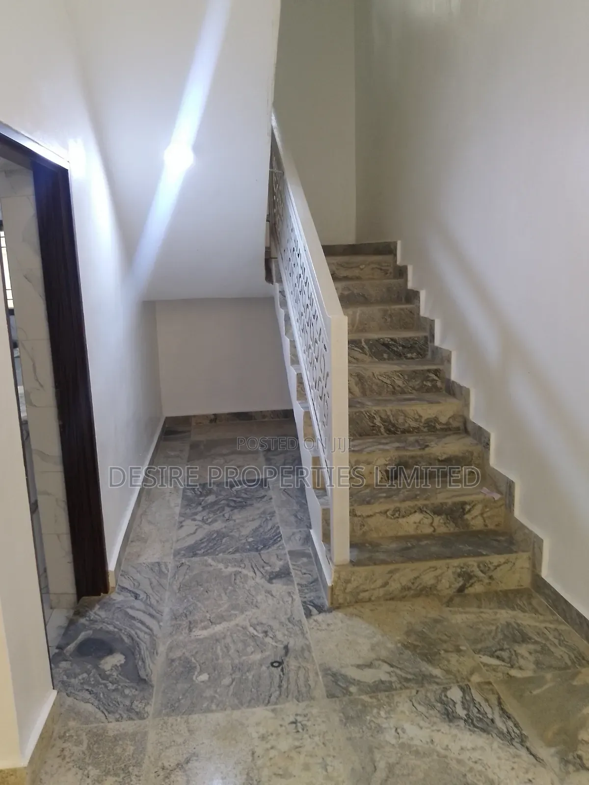 5bdrm Duplex in Ochacho Estate, Life Camp for rent in Life Camp