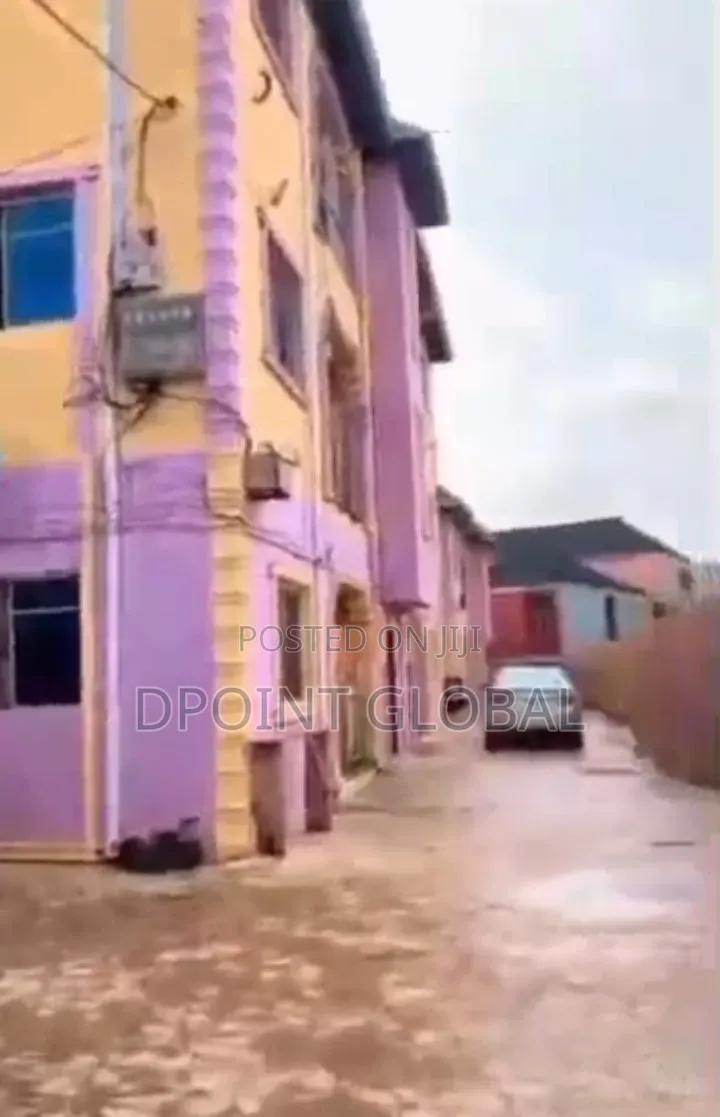 20bdrm Block of Flats in In Estate, Iseri Olofin for sale in Iseri Olofin