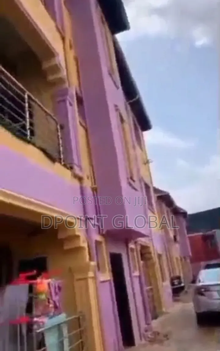 20bdrm Block of Flats in In Estate, Iseri Olofin for sale in Iseri Olofin