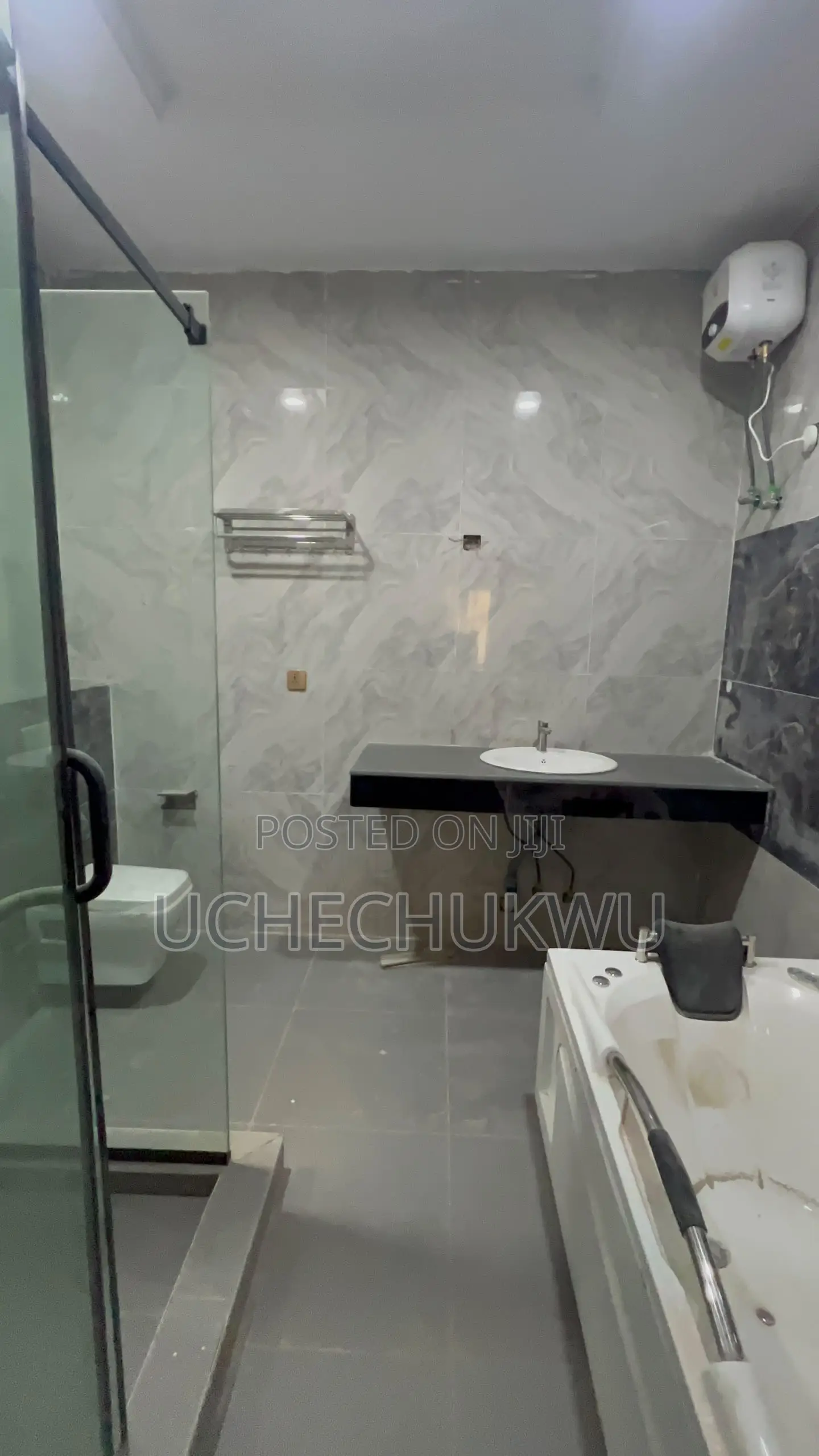 5bdrm Mansion in Dr Sam Estate, Galadimawa for sale in Galadimawa