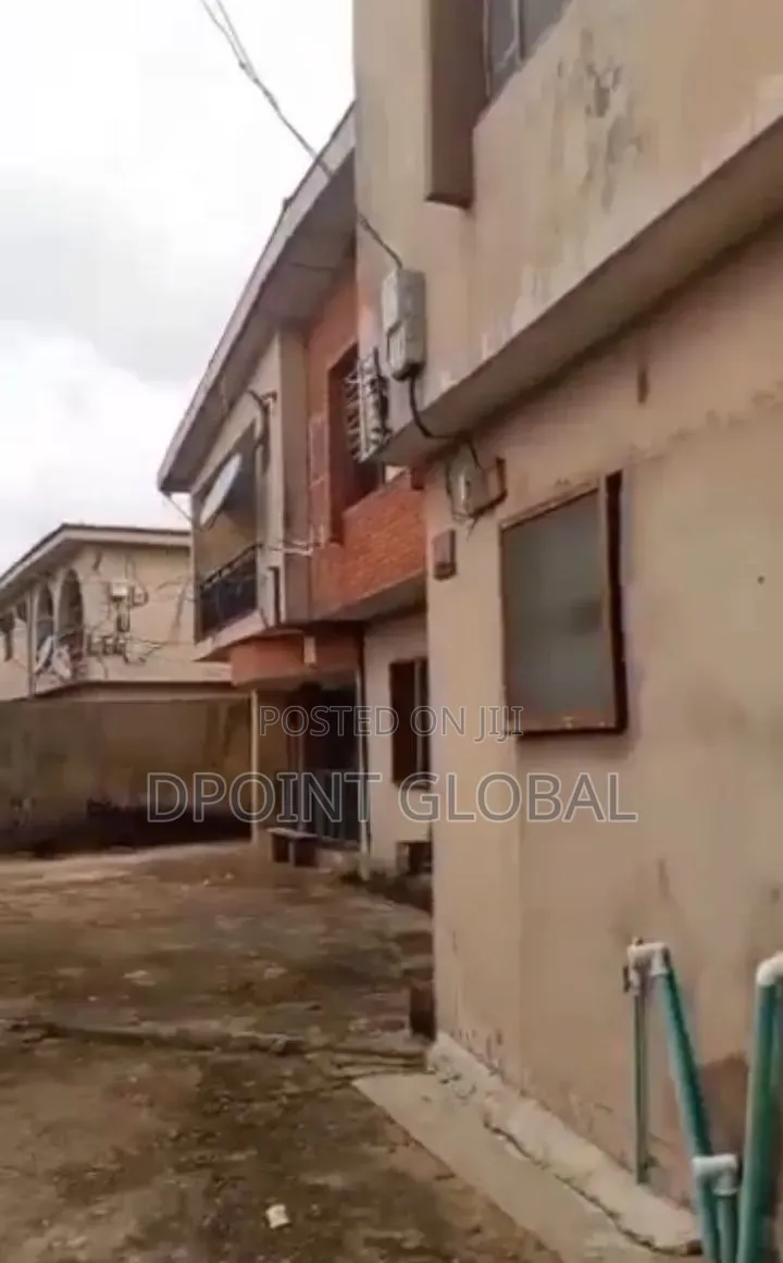 15bdrm Block of Flats in Not Estate, Akowonjo for sale in Akowonjo