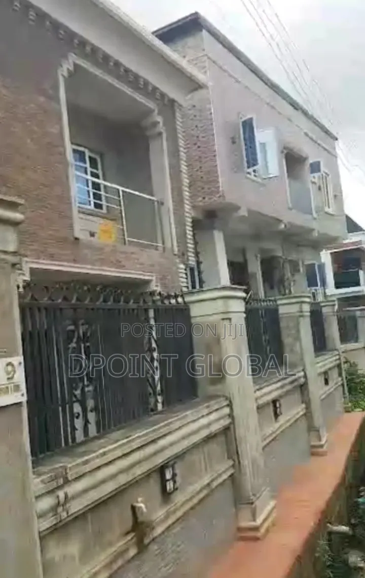 4bdrm Duplex in In Estate, Iseri Olofin for sale in Iseri Olofin