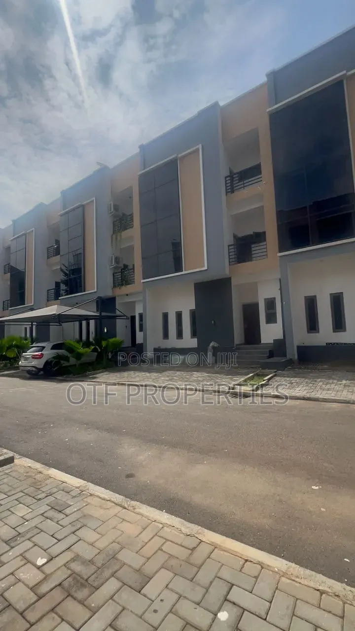 4bdrm Duplex in Katampe Extension for sale in Katampe Extension