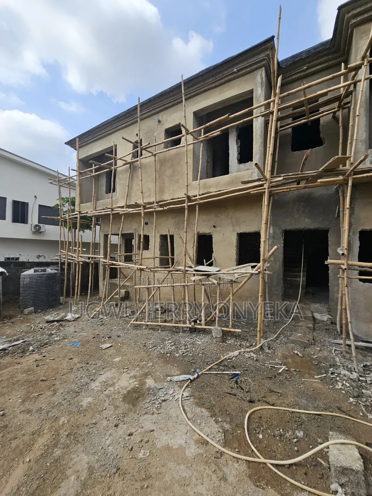 2bdrm Block of Flats in Citizen Avenue, Dawaki for sale in Dawaki