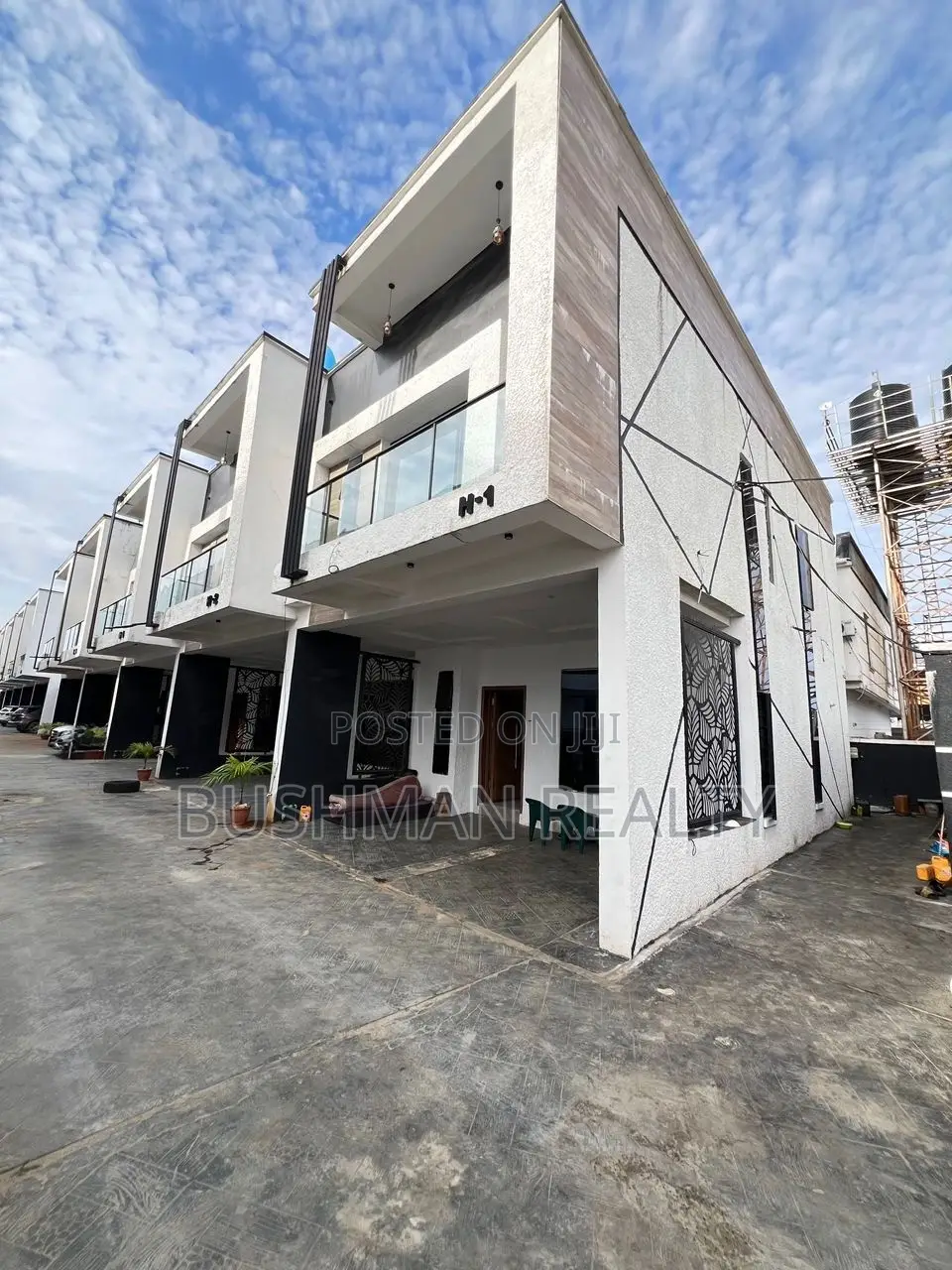 4bdrm Townhouse / Terrace in Ikota for rent in Ikota