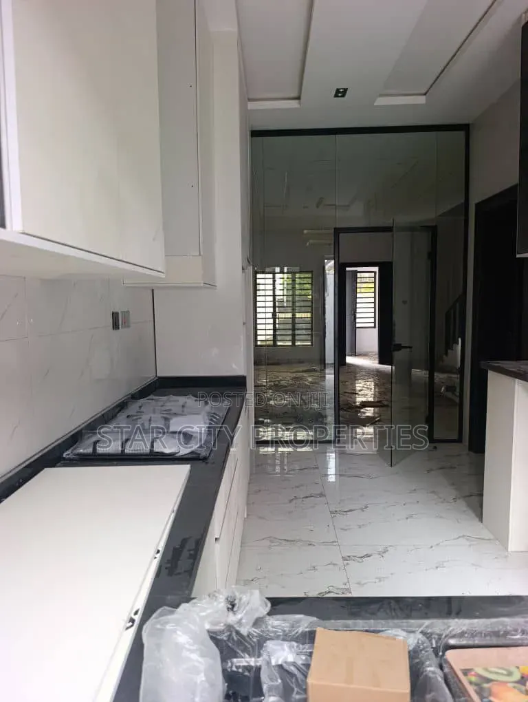 4bdrm Townhouse / Terrace in Ikeja for rent in Ikeja GRA