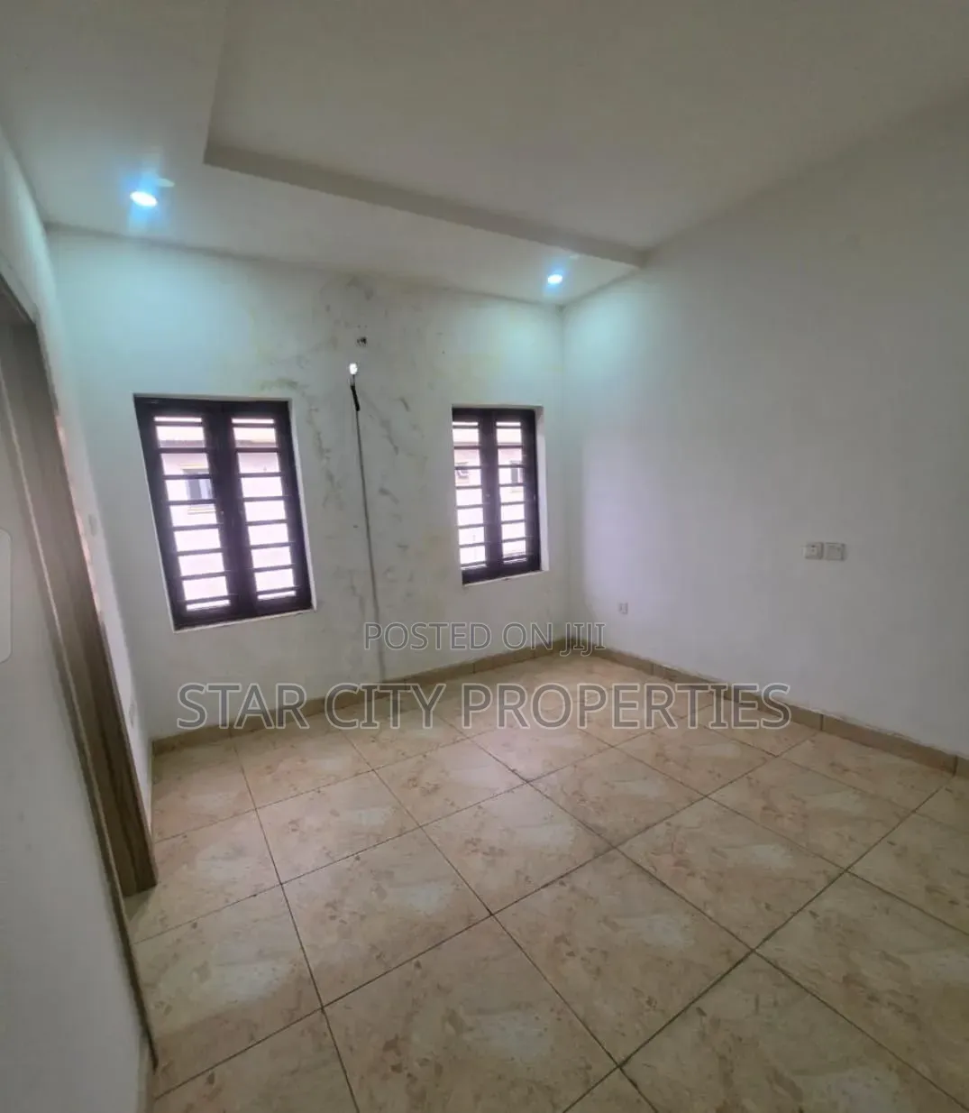 3bdrm Apartment in Mobolaji Bank for rent in Anthony Village