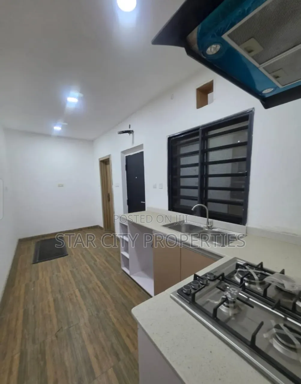 3bdrm Apartment in Mobolaji Bank for rent in Anthony Village