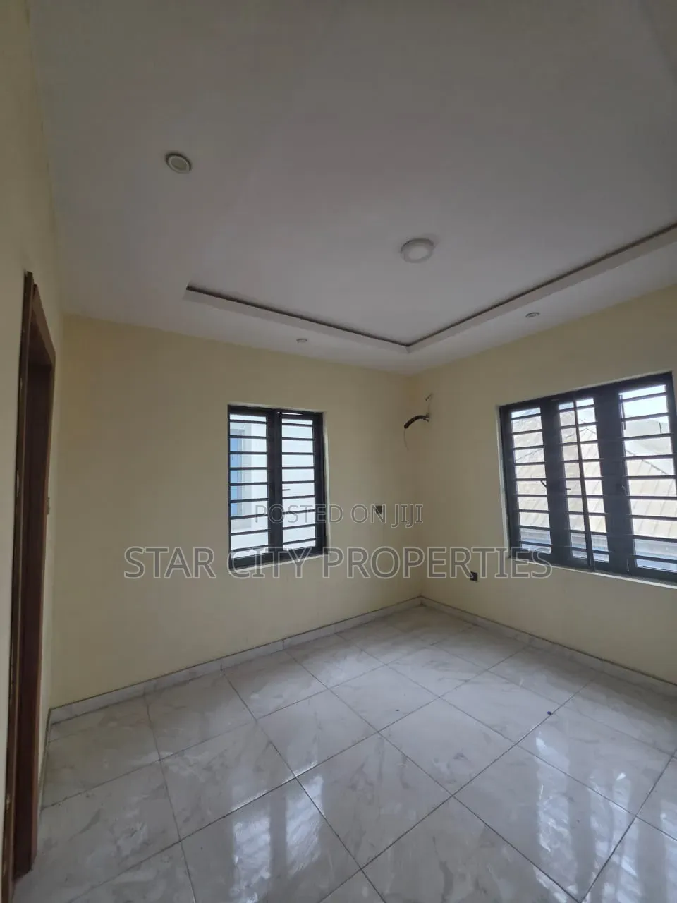 5bdrm Duplex in Omole Phase 2 for rent in Omole Phase 2
