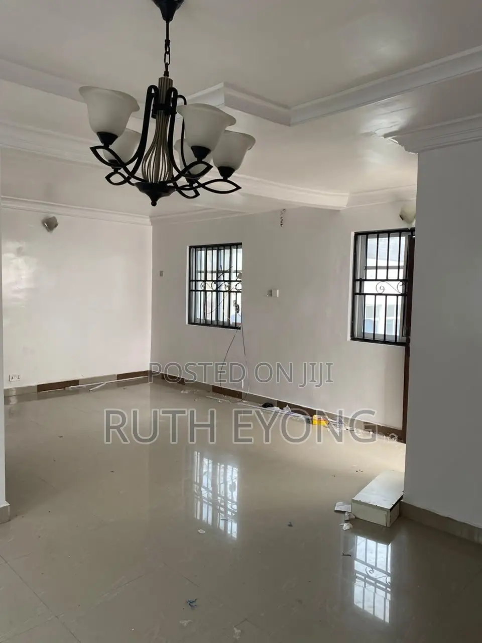 2bdrm Apartment in Off Gbanbala Road for rent in Ikate-Elegushi