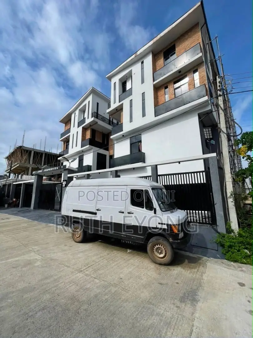 Furnished 2bdrm Apartment in Chevron Toll Gate for sale in Chevron