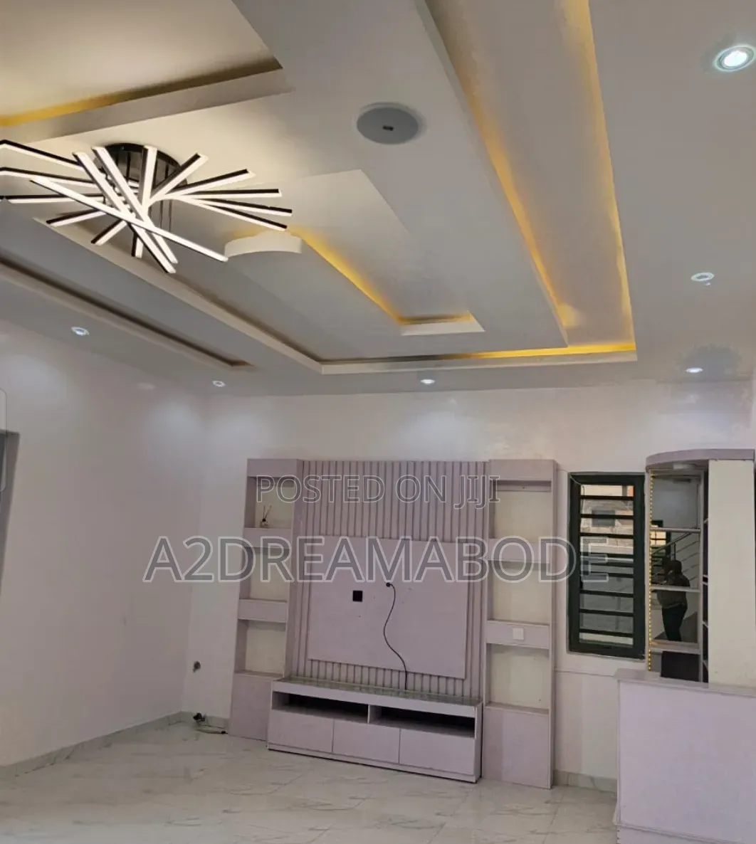 5bdrm Duplex in Omole for sale in Omole Phase 2