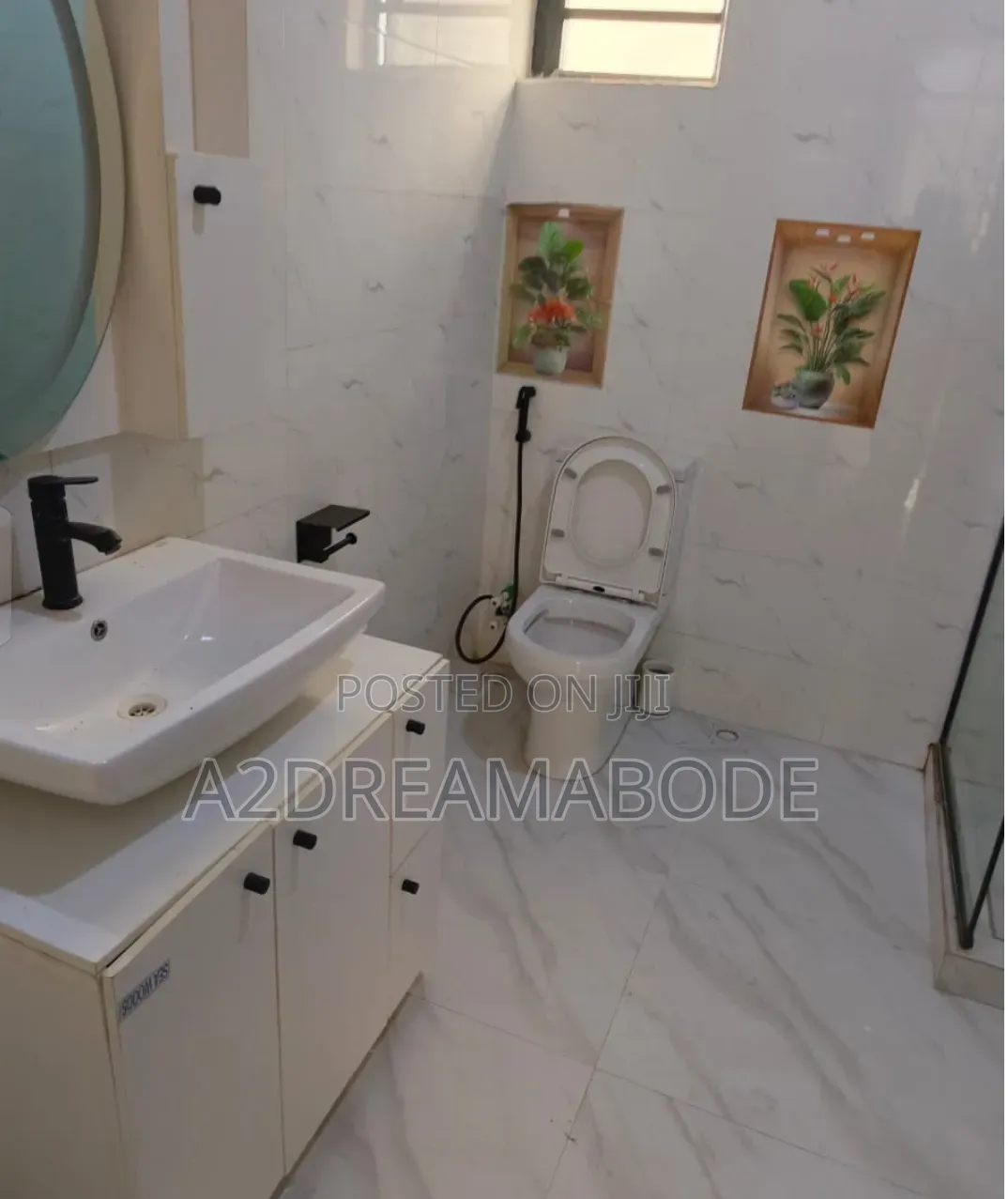 5bdrm Duplex in Omole for sale in Omole Phase 2