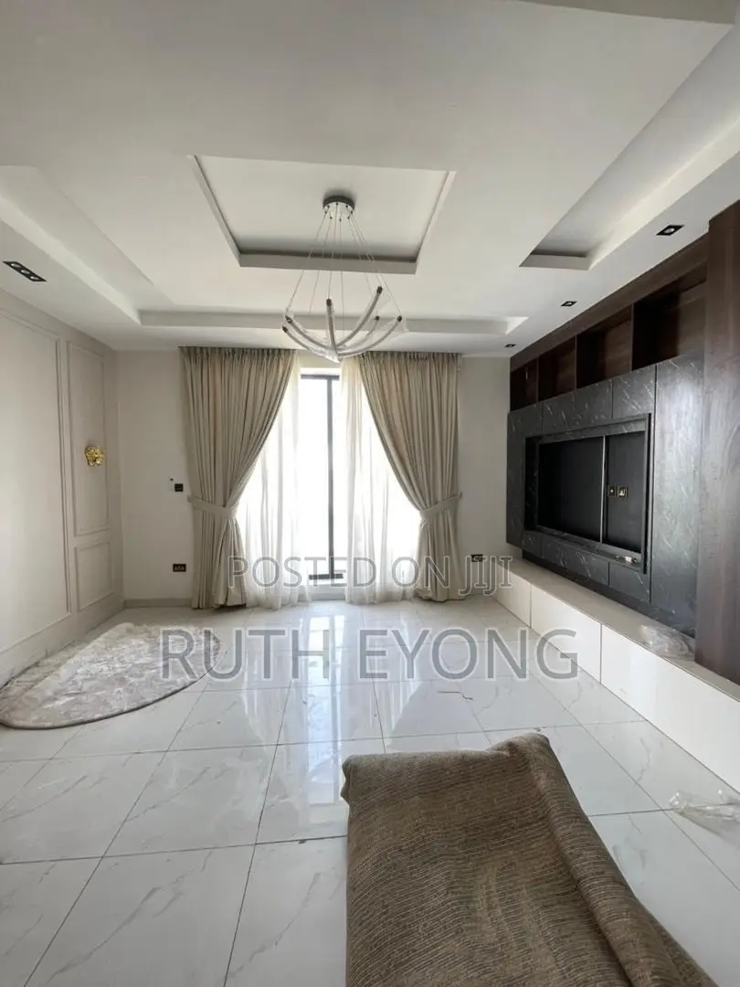2bdrm Apartment in Ikate, By Spar Road for rent in Ikate