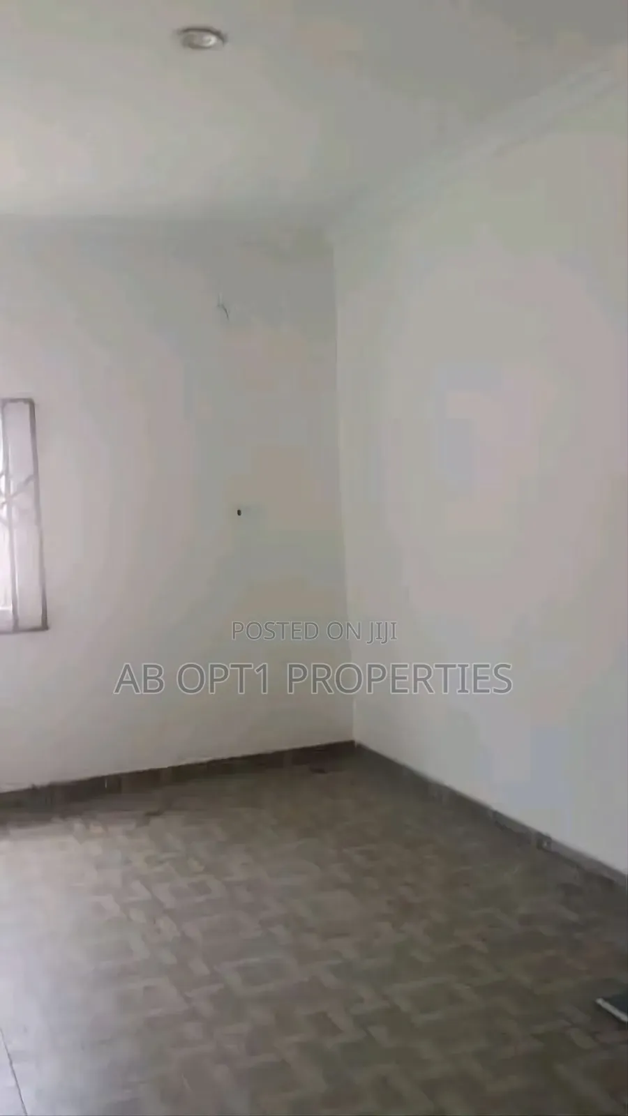 2bdrm Block of Flats in Limit Road, Benin City for rent in Benin City