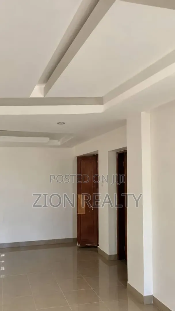 3bdrm Apartment in Teacher'S Estate, Awoyaya for rent in Awoyaya
