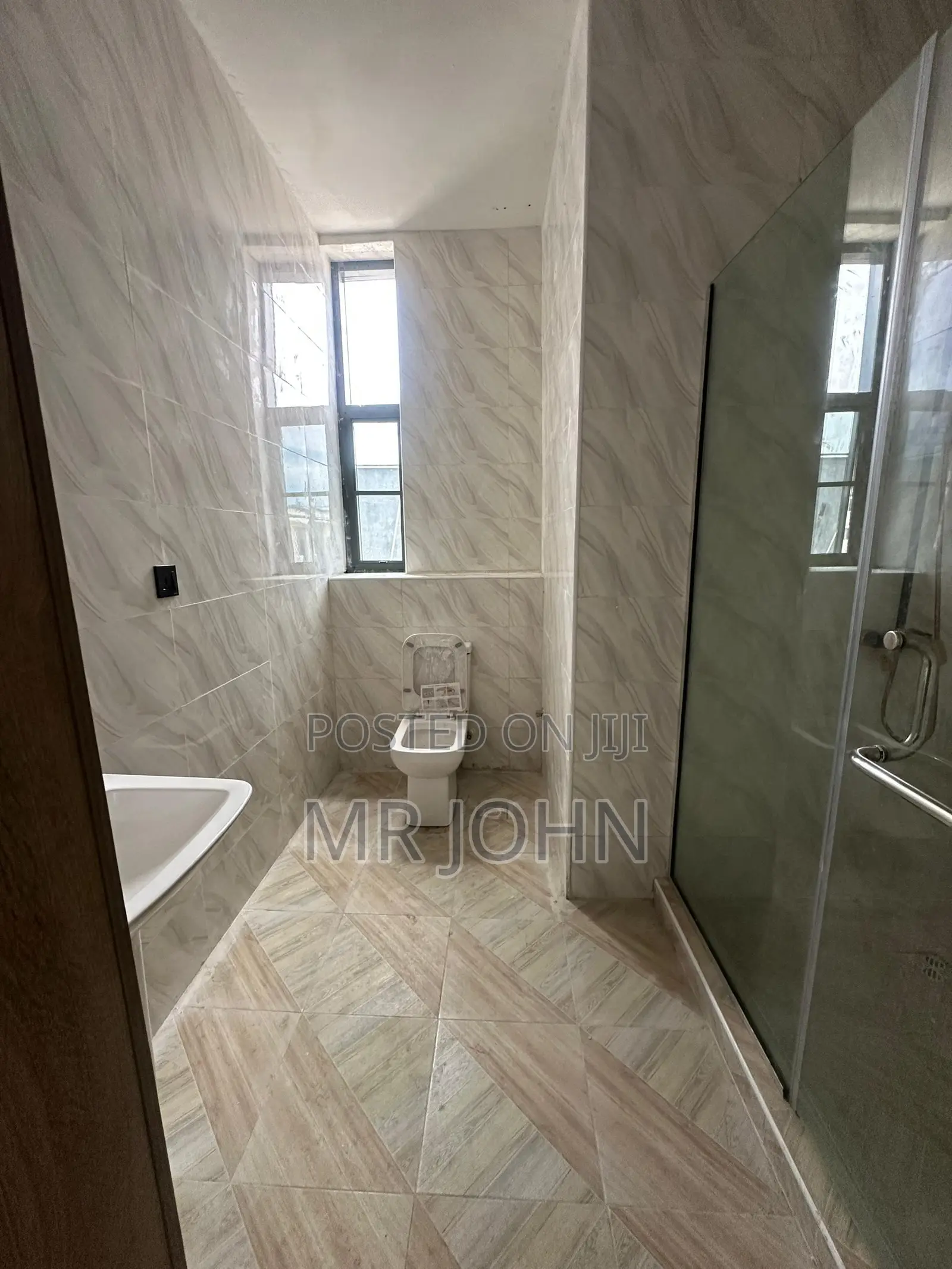 3bdrm Duplex in Ajah Ogombo Road, Abraham Adesanya Estate for rent in Abraham Adesanya Estate