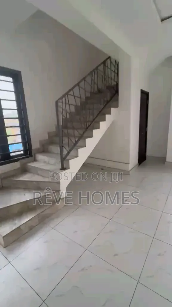Furnished 4bdrm Duplex in Obanikoro for rent in Obanikoro