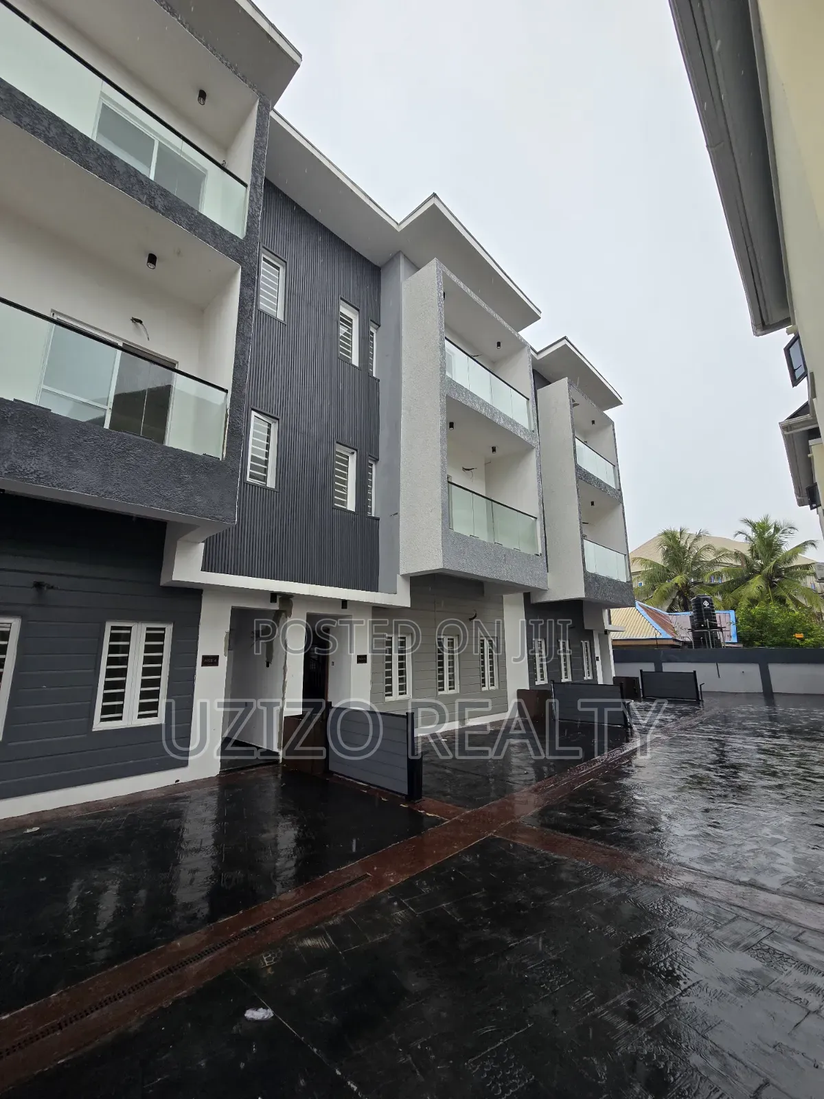 4bdrm Townhouse/Terrace in Ogunfayo, Awoyaya for sale in Awoyaya