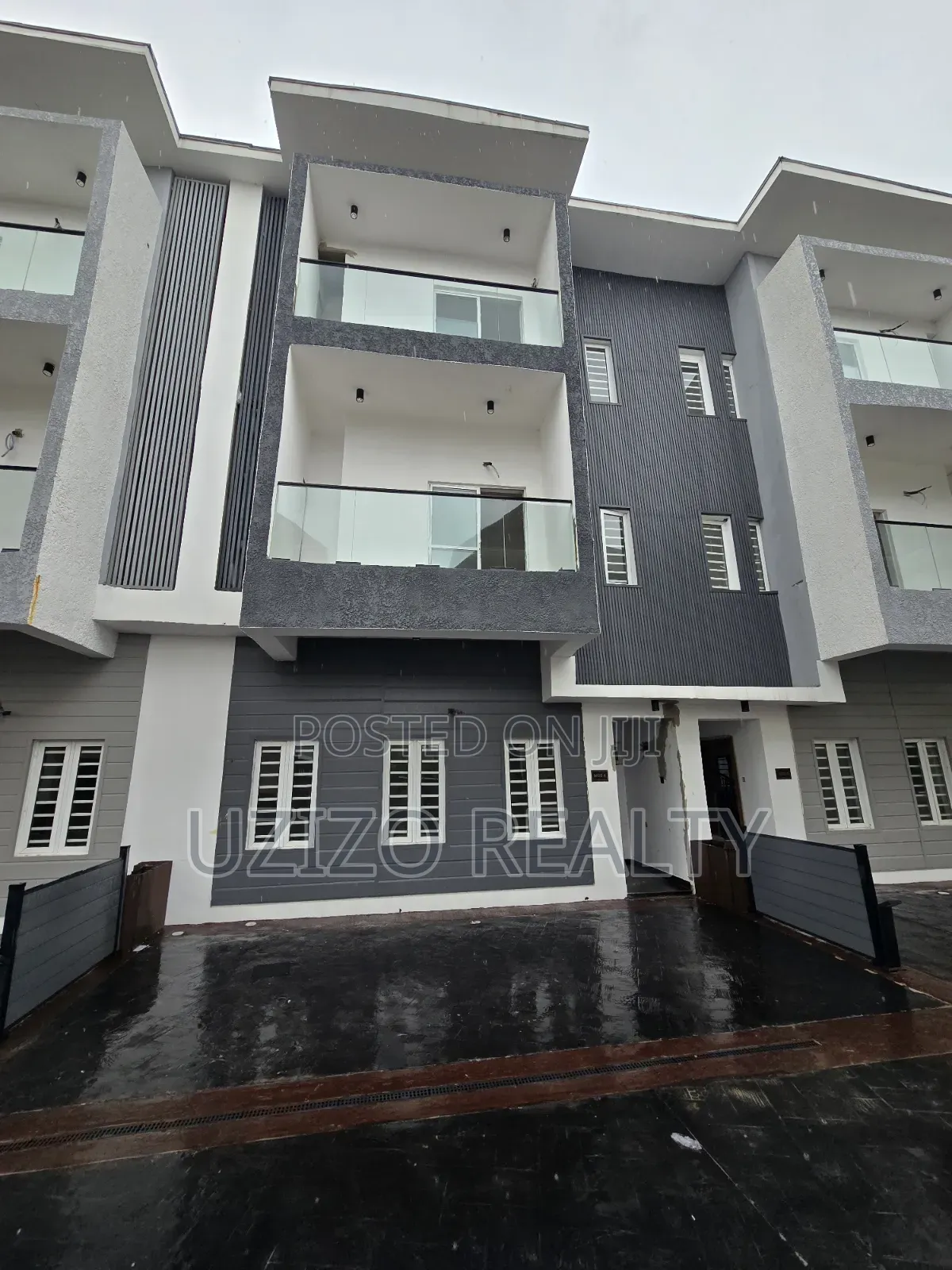 4bdrm Townhouse/Terrace in Ogunfayo, Awoyaya for sale in Awoyaya