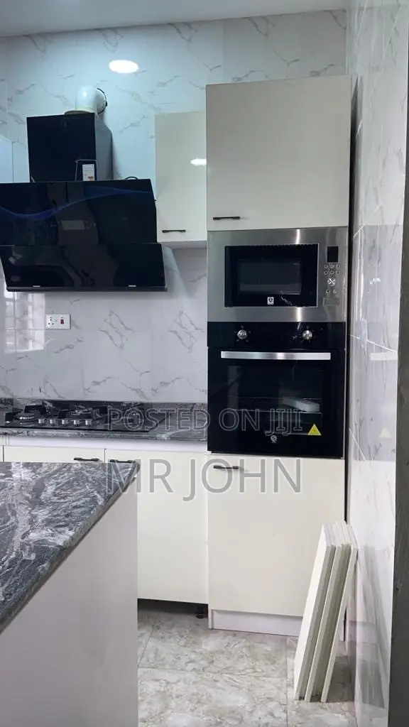 4bdrm House in Orchid Road Owo Pr, Lekki for rent in Lekki