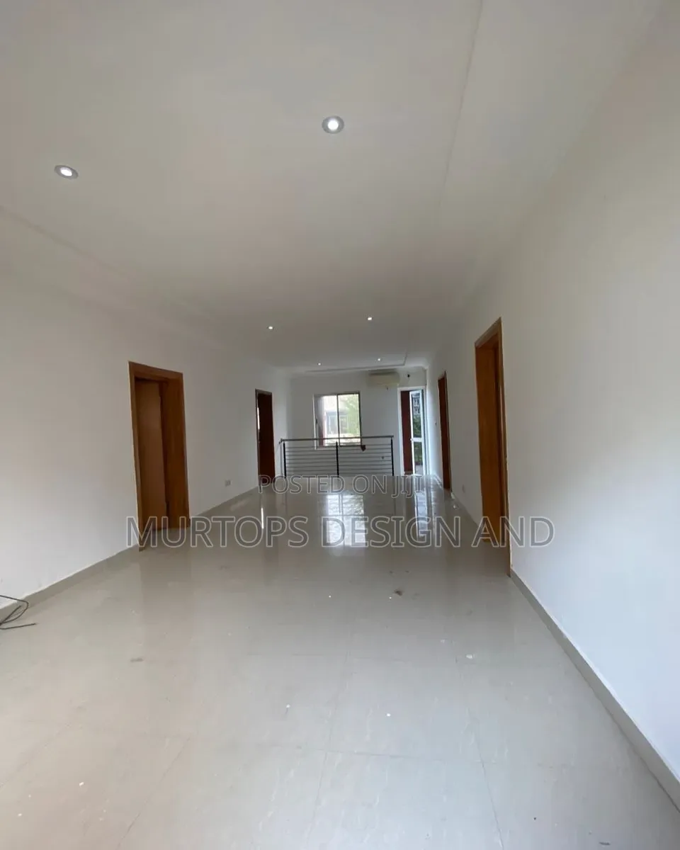 3bdrm Apartment in Lekki Phase 1 for rent in Lekki Phase 1